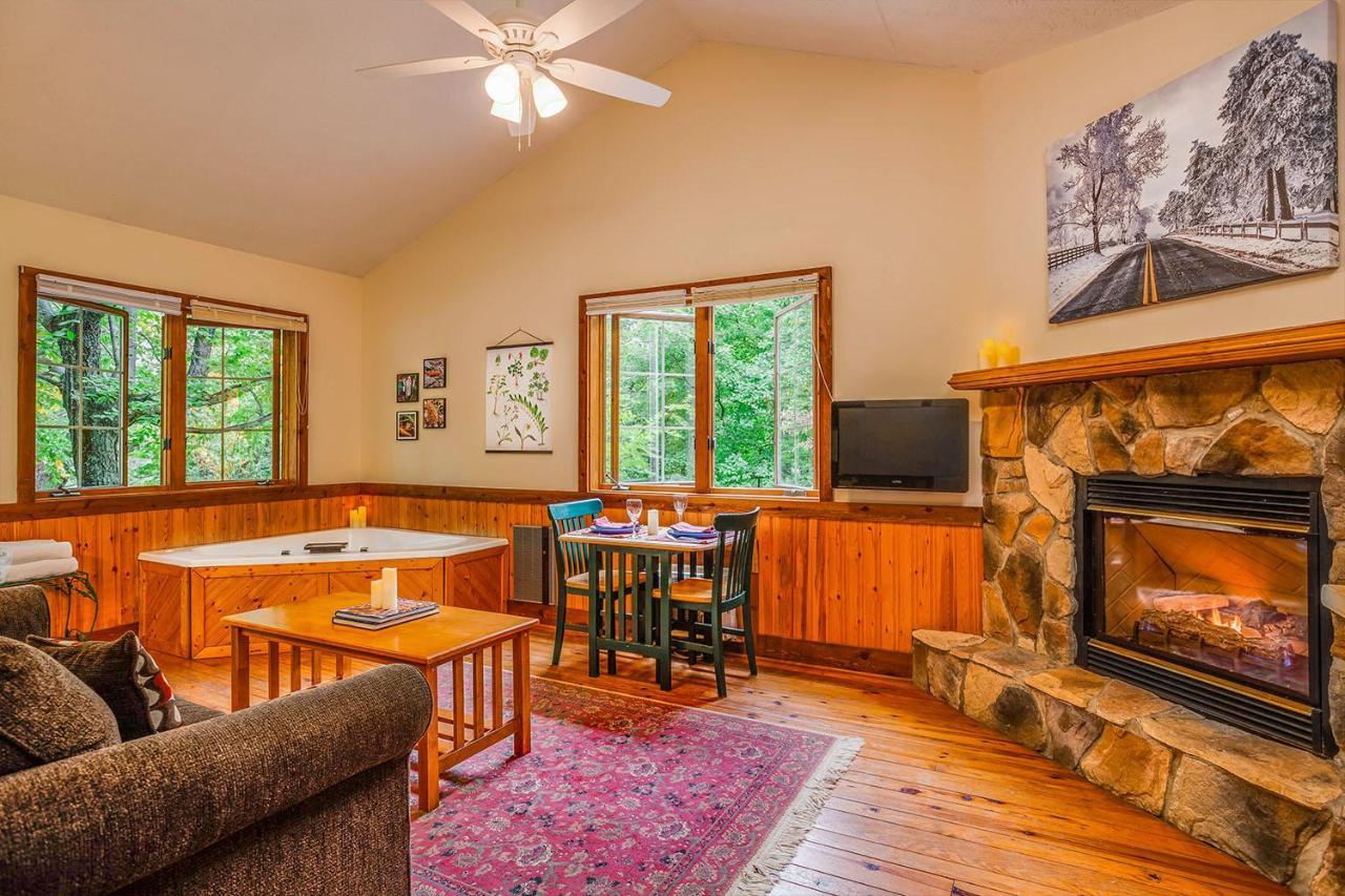 Love Ridge Mountain Lodging Lyndhurst Exterior foto