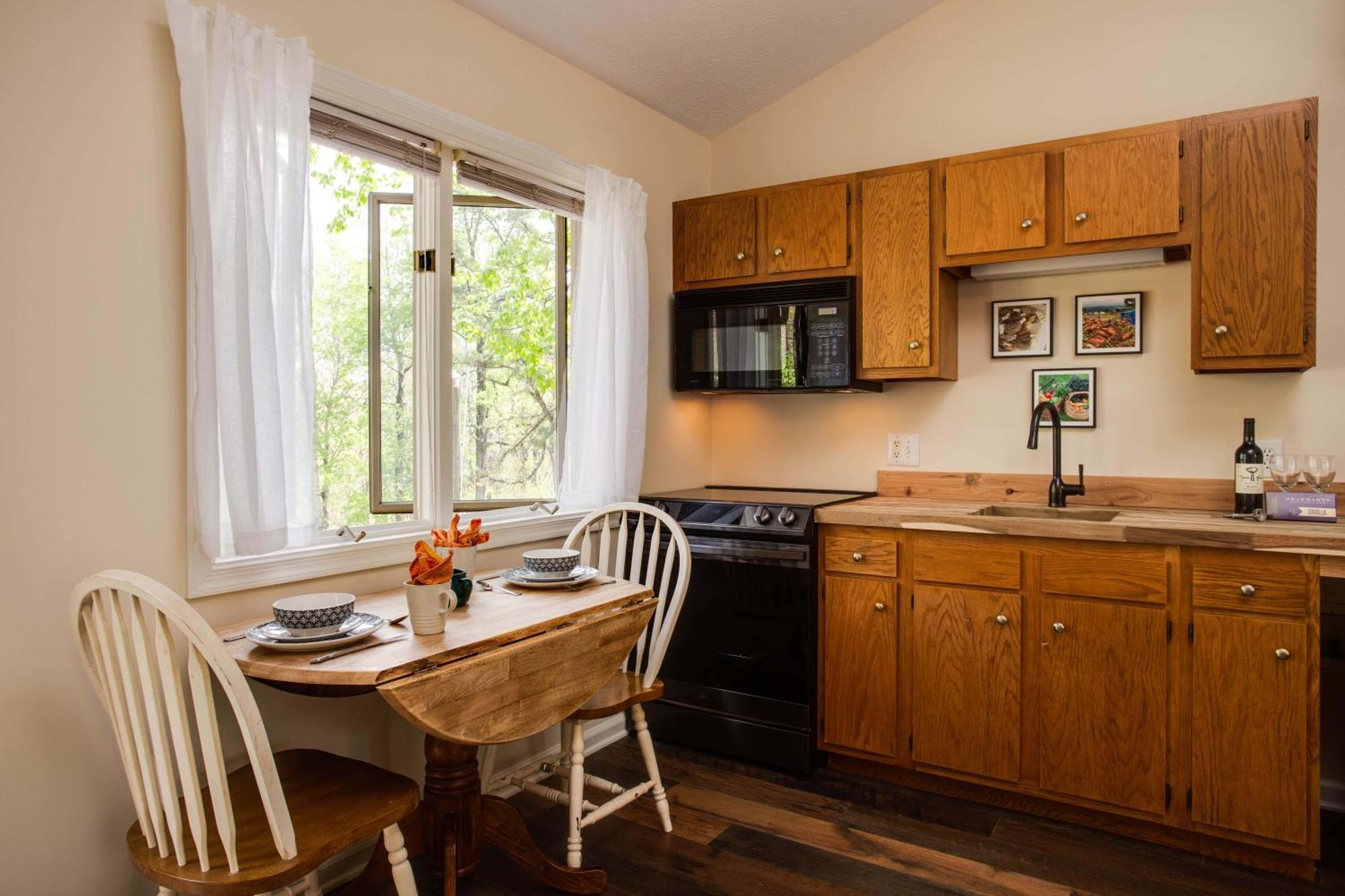 Love Ridge Mountain Lodging Lyndhurst Exterior foto